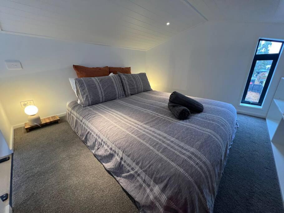 Alpine Chalet - Views, Fire-Pit, Central, Cosy Wanaka Buitenkant foto